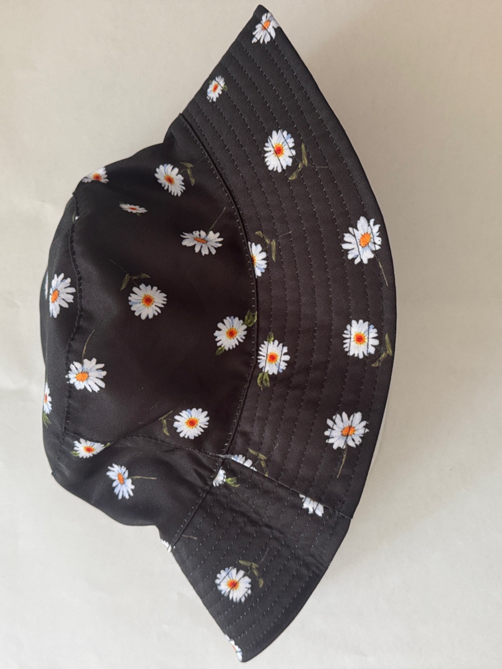 Alice + Olivia Black Daisy Bucket Hat for Kids